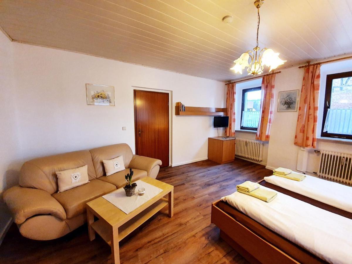 Pension Schuetze Daasdorf am Berge 外观 照片