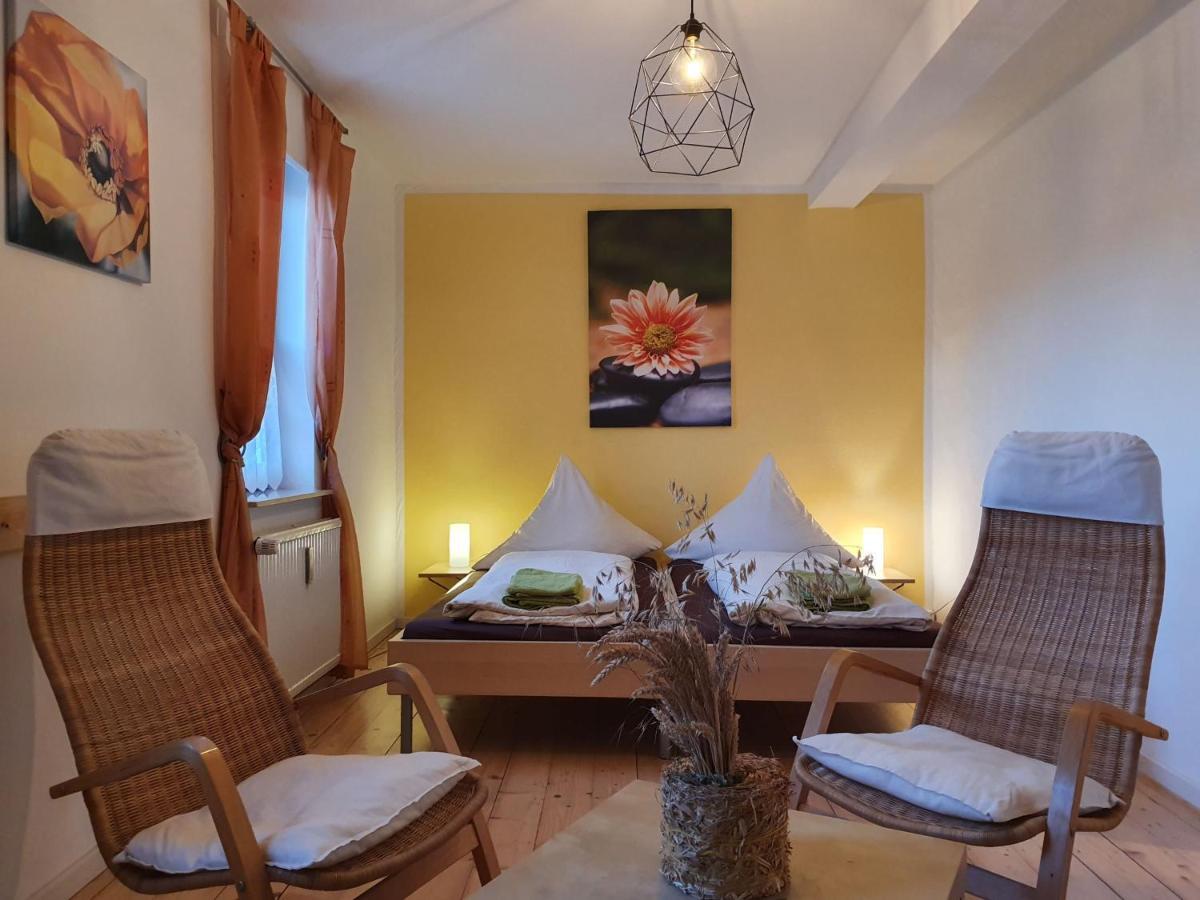 Pension Schuetze Daasdorf am Berge 外观 照片