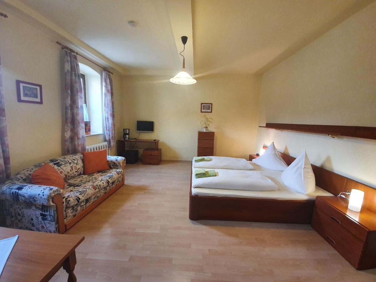 Pension Schuetze Daasdorf am Berge 外观 照片